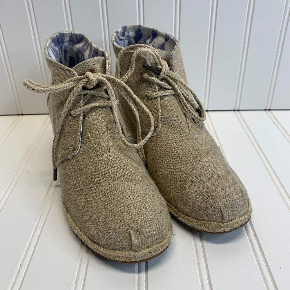 TOMS Tan Beige Natural Wedge Shoes Lace Up Sz 8.5